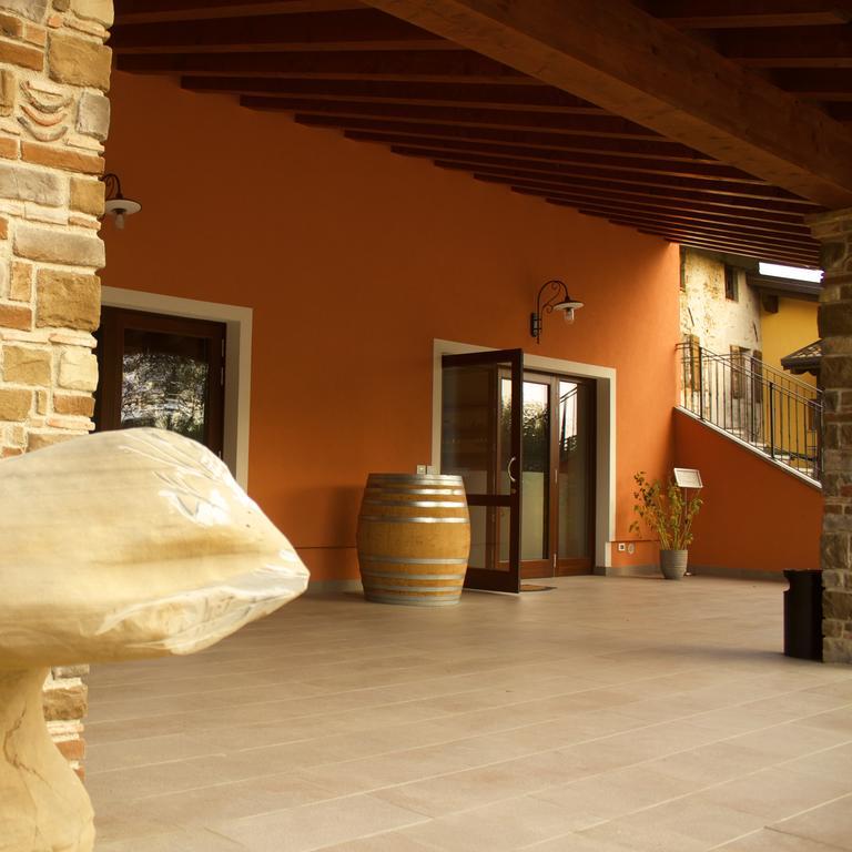 Gigante Wine & Welcome Corno di Rosazzo Luaran gambar